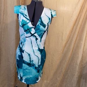 Nice fitting dress, L ATISTE by Amy size small